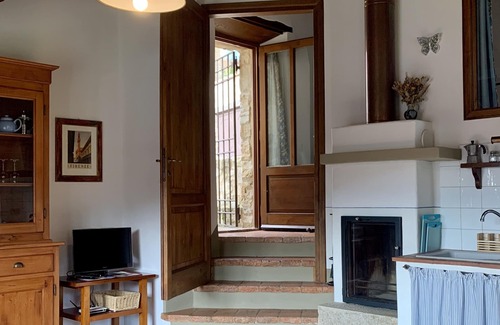 Castellina in Chianti House | Idyllic Chianti Retreat with Pool and Scenic Views