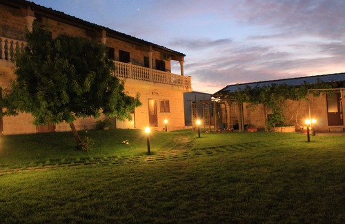 Casa Papa House | Experience the Unique Ancient Farmhouse in Sicily