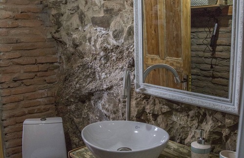 Avlabari Apartment | Explore Tbilisi: A Unique Taste of Ancient Culture