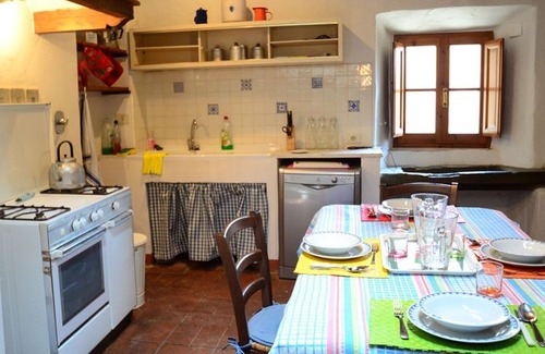 Greve in Chianti House | Historic Stone House Retreat in Chianti Classico - 9.2/10
