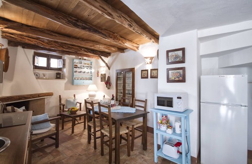 Baunei House | Discover Ancient Stone Houses - Dom'e Pedra, Rated 9.8/10