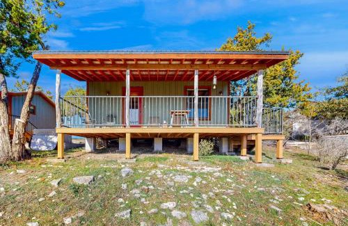 Wimberley House | Experience Ancil's Attic: Child-Friendly with Hot Tub Access