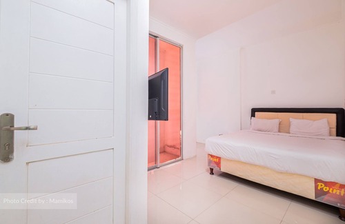 Old Jakarta House | Inviting Ancol Homestay: Family-Friendly with Breakfast