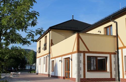 Roznov Pod Radhostem House | Discover Anděl Penzion & Cafe: Family-Friendly Retreat