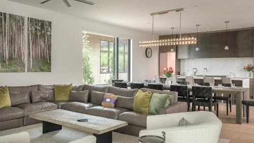 Steamboat Springs House | Discover Family-Friendly Comfort at Andalusian Lodge