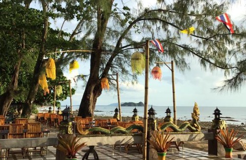 Nuea Khlong Resort | Relax at Andaman Beach Resort Koh Jum with Private Beach Access