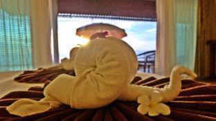 Ko Lanta Resort | Relax at Andaman Lanta Resort with Oceanfront Amenities