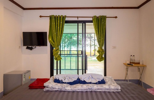 Kapoe Hotel | Relax at Andaman Peace Resort with Family-Friendly Amenities
