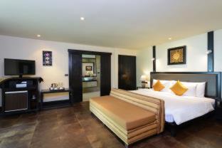 Sa Khu Resort | Idyllic Andaman White Beach Resort with Private Beach Access