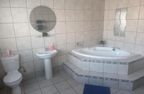 Klerksdorp House | Child-Friendly Andante Guesthouse Klerksdorp - Rated 9/10