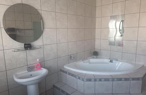 Klerksdorp House | Child-Friendly Andante Guesthouse Klerksdorp - Rated 9/10