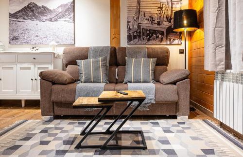Soldeu Apartment | Perfect AndBnB Next to GrandValira with Free Parking