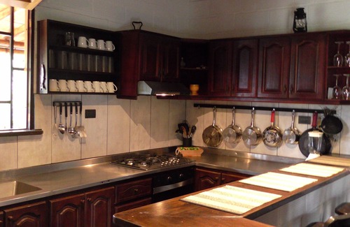 Barbosa House | Discover Andean Country Getaway with Pool and Spa Amenities