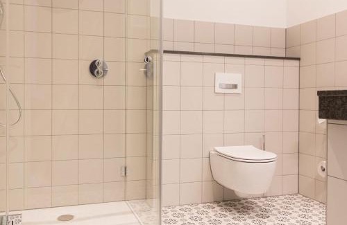 Kaltenmoor Hotel | Top-Rated Anders Kontorhaus Hotel with Family-Friendly Perks
