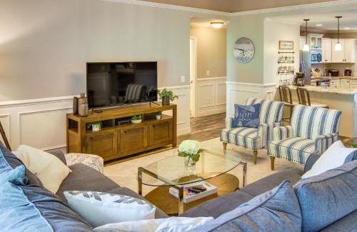 Northlake House | Serene Anderson Lakefront Vacation Rental with Boat Dock