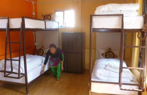 Thamel Bed & Breakfast | Cozy Andes House: Pet-Friendly with Delicious Breakfast