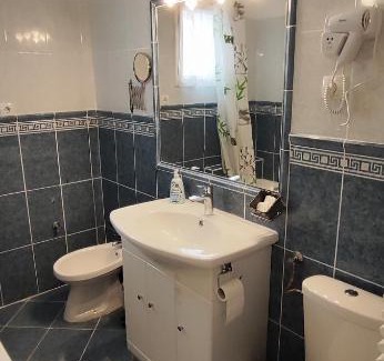 Szajk Apartment | Cozy Andika Apartman Szajk: Family-Friendly Comfort Awaits