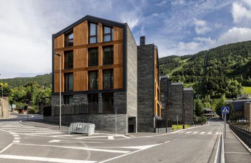 El Tarter Apartment | Andorra Mountain Retreat l Hiking Trails, Pool, Sauna & Gym l by Bones Vacances