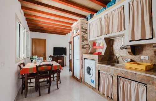 Marsala Apartment | Pet-Friendly Escape at Andrea's House in Marsala