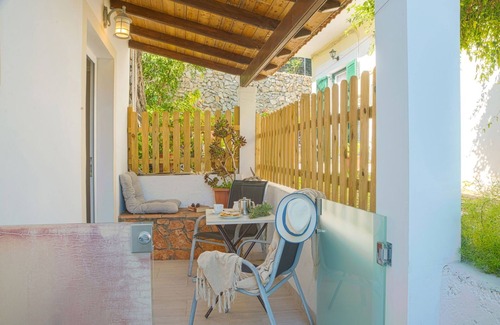 Lakones Apartment | Cozy Dolphin 1 in Palaiokastritsa, Steps from the Beach