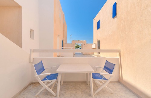 Perissa Apartment | Discover Andreas Studio Perissa: Family-Friendly Retreat
