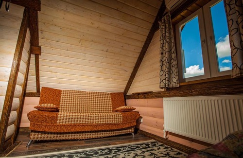 Seletskoe House | Guest Rated 10/10: Andreev Dom with Hot Tub & Kitchen