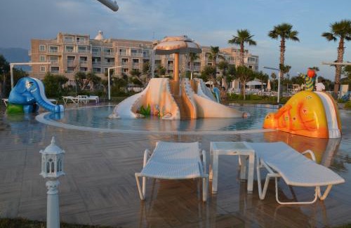 Demre Hotel | Experience Andriake Beach Club Hotel’s Private Oceanfront Pool