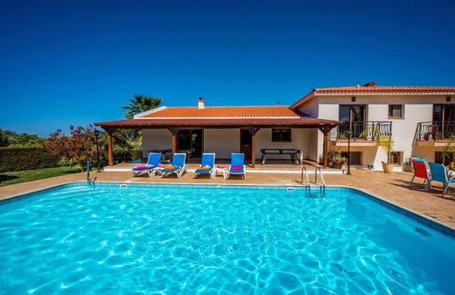 Latchi Villa | Androniki Villa: Breathtaking Views & Poolside Paradise