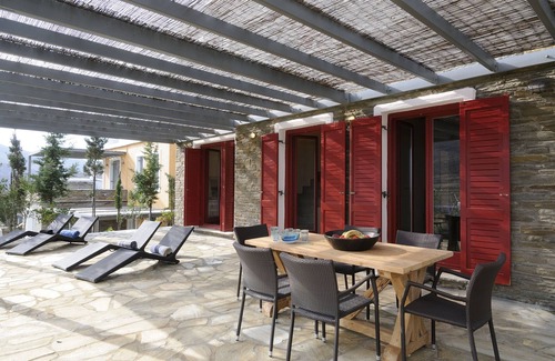 Andros House | Cozy Andros Junior Suite with Side Sea View & Pool Access