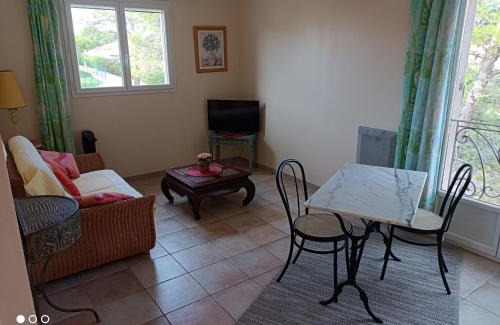 Massillargues-Attuech House | Experience Anduze Gîte Les Bambous with Oceanfront Views