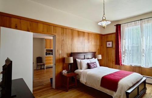 Charlottetown Bed & Breakfast | Experience Comfort at Andy's Blue House - Rated 8.7/10