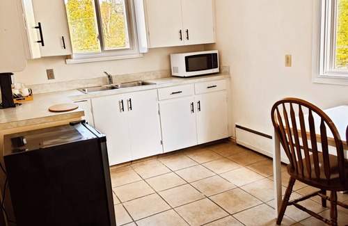 Charlottetown Bed & Breakfast | Andy's Blue House: Family-Friendly Stay with Breakfast Included