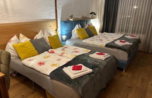 Weidach Apartment | Pet-Friendly Retreat at Andys Bergblick - Rated 8.8/10!