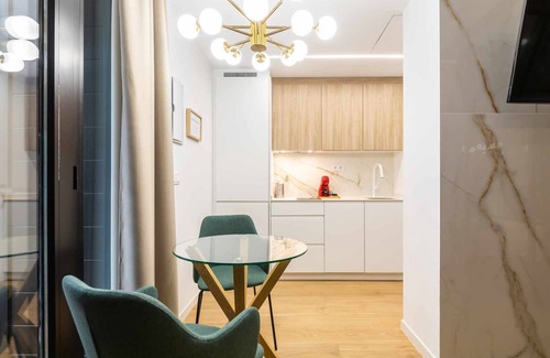 Morvedre Apartment | Relaxing Stay at Anelsa Torres de Serranos with Spa & Breakfast