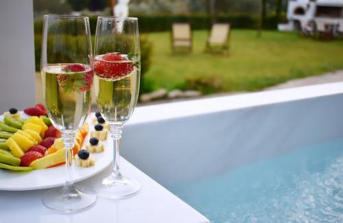 Skiathos Villa | Oceanfront Anemi Superior Deluxe Suite: Rated 9.9/10