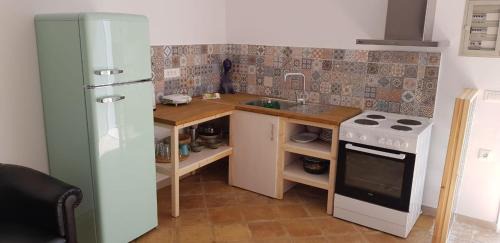 Vasilikos Apartment | Discover Anemona Apartments and Studios: Rated 9.3/10