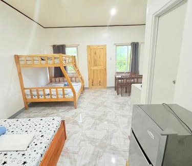 San Juan House | Inviting Anerose Homestay: Family & Pet Friendly Retreat