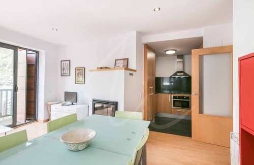 Alt Aneu Apartment | Guest Rated: Àneu by SeaMount Rentals with Spa & Family Amenities