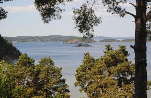 Ljungskile House | Discover Anfasteröd Gårdsvik - Örnnästet with Oceanfront Views
