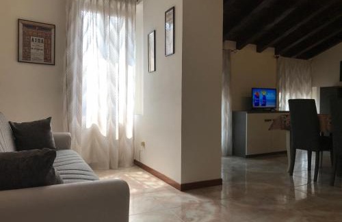 Peschiera del Garda City Centre Apartment | Ideal Family Retreat at Anfite Apartments Aleardi