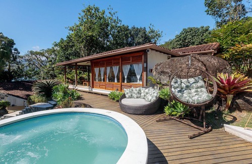 Angra dos Reis Villa | Inviting 4-Bedroom Retreat on Beautiful Angra Island