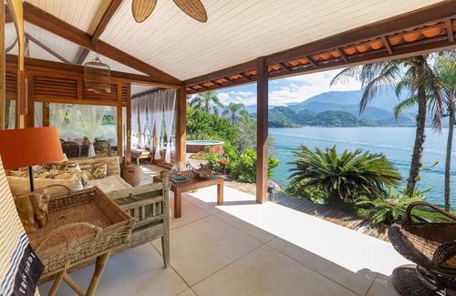 Angra dos Reis Villa | Inviting 4-Bedroom Retreat on Beautiful Angra Island