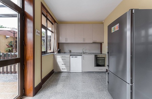 Angeiras Apartment | Beachfront Escape at Angeiras Beach House with Ocean Views