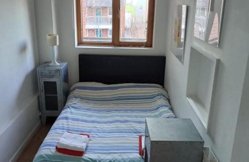 Angel Apartment | Angel, bright & colorful flat