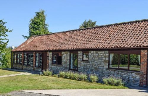 Scawton House | Unforgettable Stays at Angel Cottage - Family-Friendly Oasis