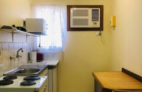 Moree Hotel | Angel's Rest Motel: Family-Friendly Stay with Hot Tub