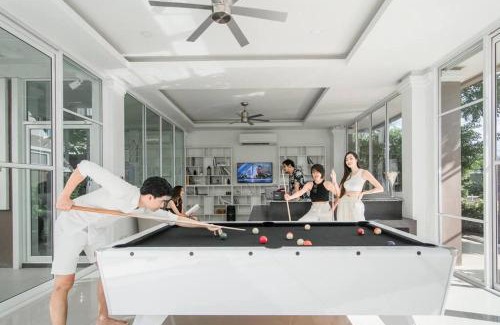 Pak Nam Pran House | Relax at Angel Stay Pool Villa with Oceanfront Bliss