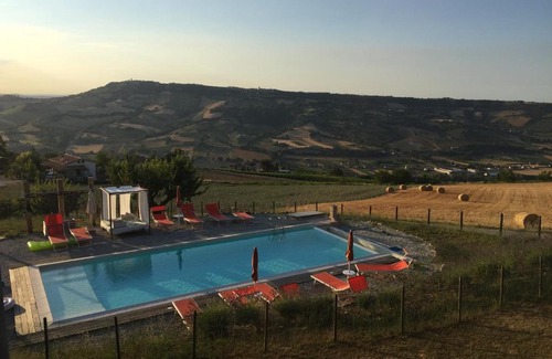 Montefiore dell'Aso House | Enchanting Angeli di Montefiore: Oceanfront Bliss Awaits