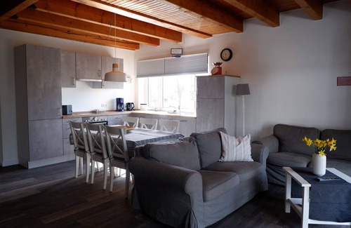 Norgaardholz House | Beachfront Bliss: Angelite Brick House with Ocean View