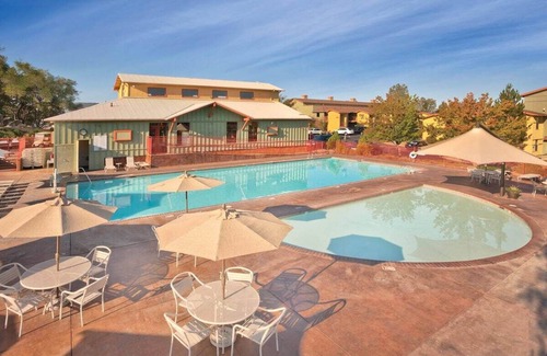 Angels Camp Resort | Relax in Angels Camp - Experience California's Serene Foothills